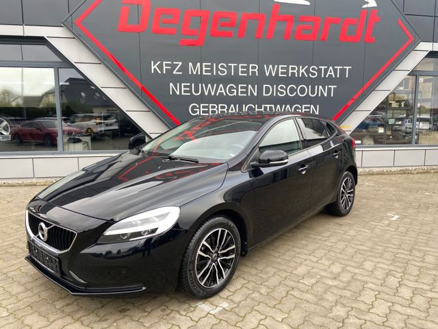 VOLVO V40  2.0  Momentum NAV